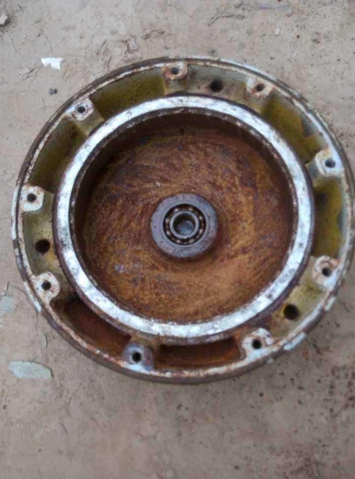 吊扇的轴承怎么弄下来啊?