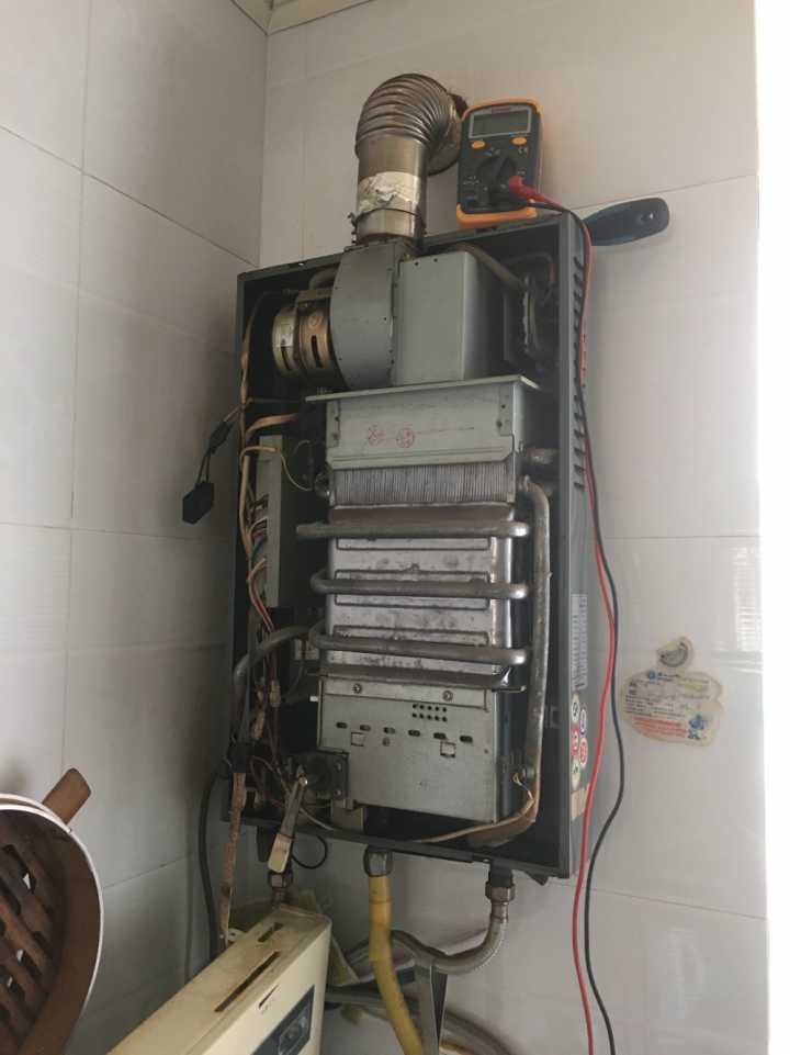 万家乐燃气热水器e2故障维修