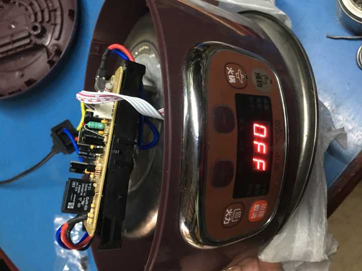 小熊电蒸锅不通电维修