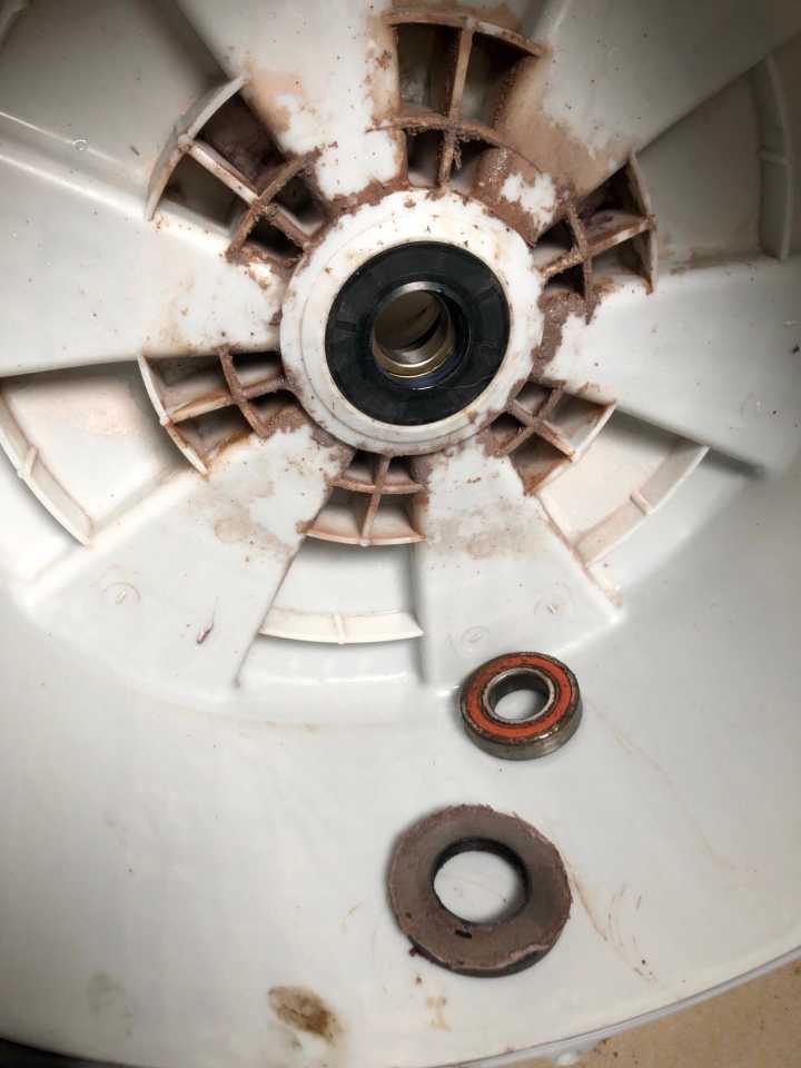 老式洗衣机轴承拆卸图图片
