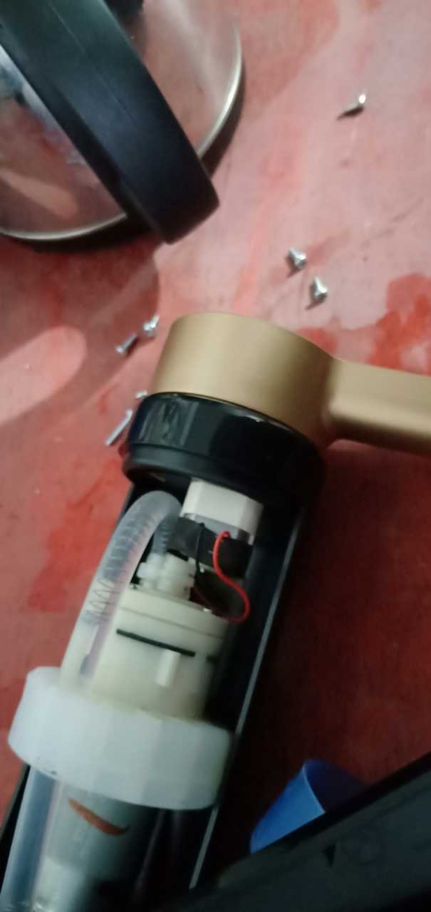 有谁知道金灶电茶壶手柄怎样拆