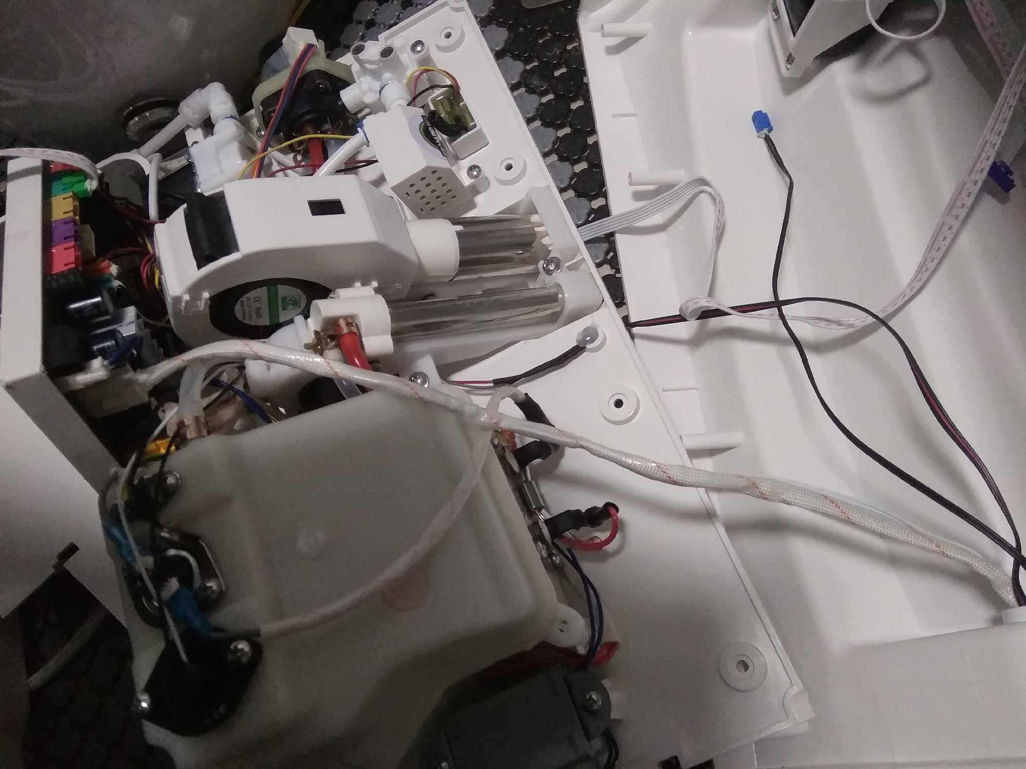 智能马桶维修水箱不加热