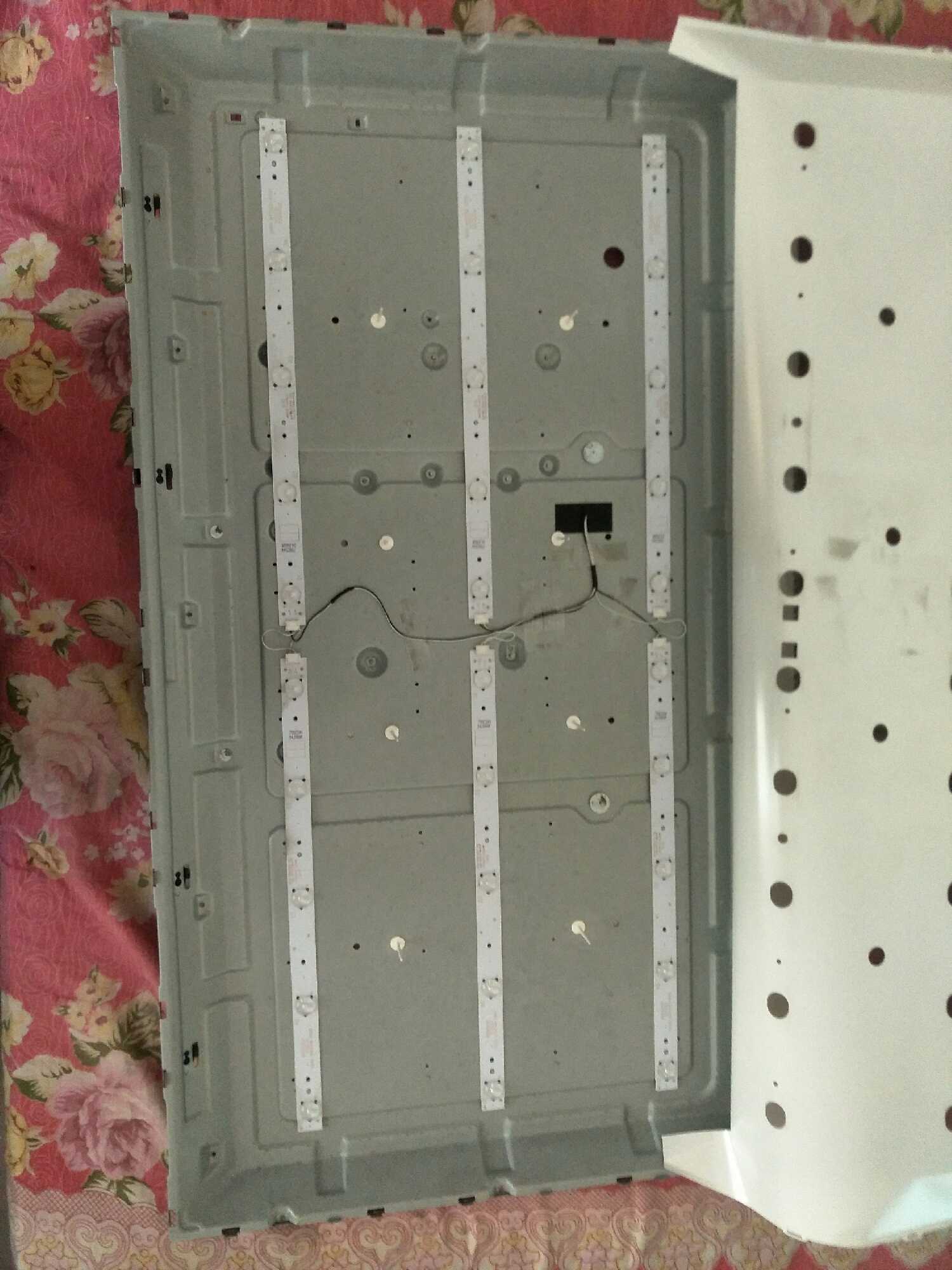 创维42x5有声音黑屏无图像