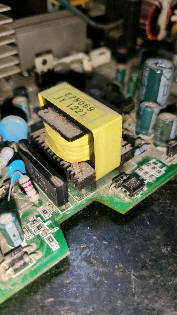 请问美的kfr26bp2180311开关电源电路图