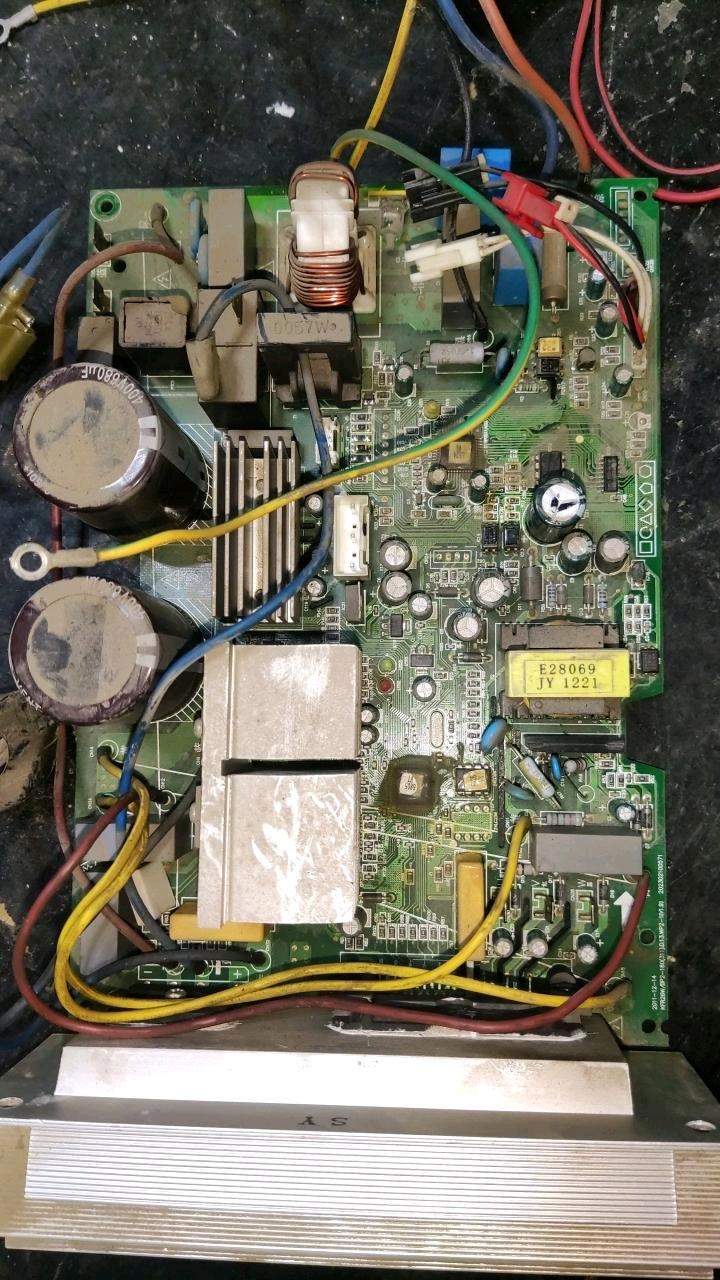 请问美的kfr26bp2180311开关电源电路图